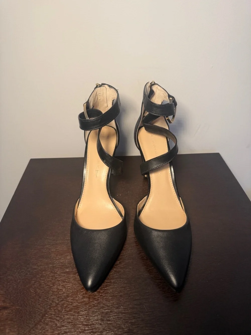 Banana Republic Women’s Black Strappy High Heel Pumps Size 9 Dress Shoes - Picture 2 of 6